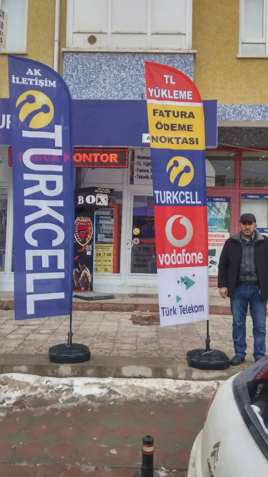 Cep Telefoncu Yol Bayrağıları