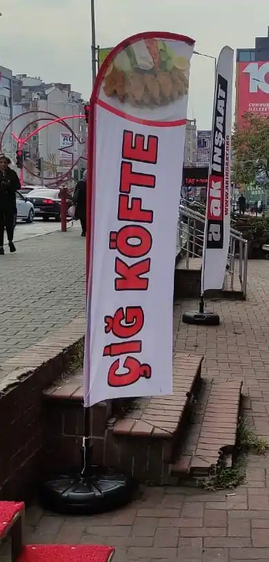 Çiğ Köfteci Yol Bayrağıları
